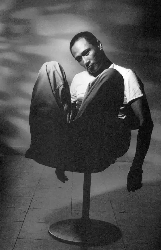 吴镇宇|同居8年女友移情何家劲,与爱妻结两次婚,60岁的吴镇宇还不愿退休