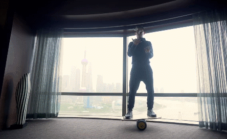 宋喆|夏雨不红，是因为他在“另一个圈子”混的风生水起