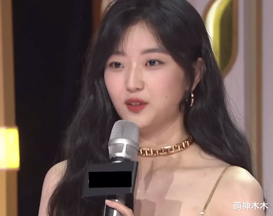 肖战|《欢乐颂》新五美首次公开亮相，闺蜜合照暴露真实关系，孙千尴尬