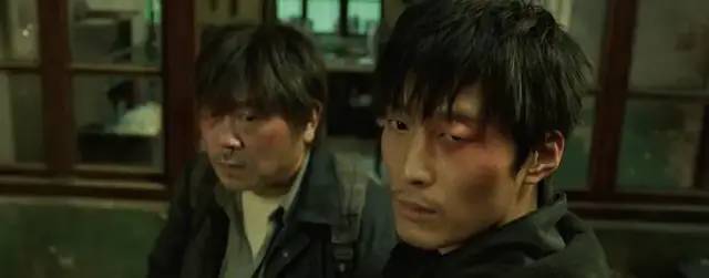 最后一秒都在反转,院线第一匹黑马出现了