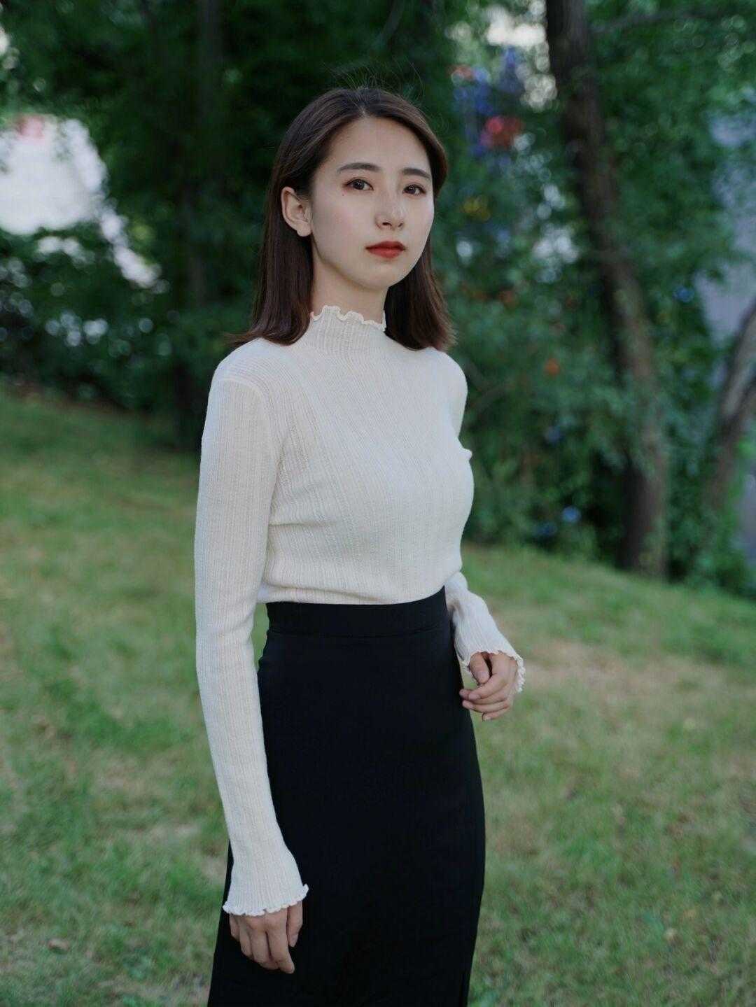颜红橙|女人到中年穿搭要精致，50+女人可以这样学，优雅温柔又有腔调