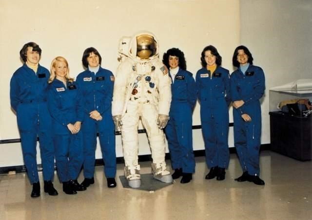 航天员 神舟十三号10月16日发射，三名航天员确定，女航天员怎么解决经期