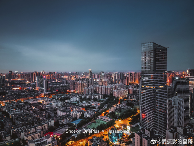 一加科技|自由曲面镜头给手机拍照带来了什么？专业摄影师的评价很中肯