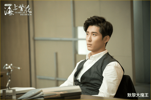 腾讯|腾讯爱奇艺又“撞档”，两部甜宠剧同天上线，两大当红花旦相争艳