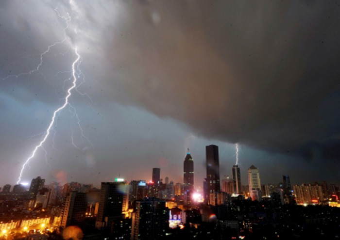 公海潮 武汉人笑谈龙卷风——c网友口述身边事④