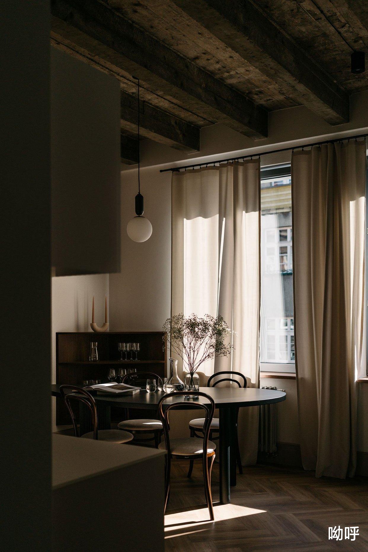 FURORA Studio丨现代复古美学公寓