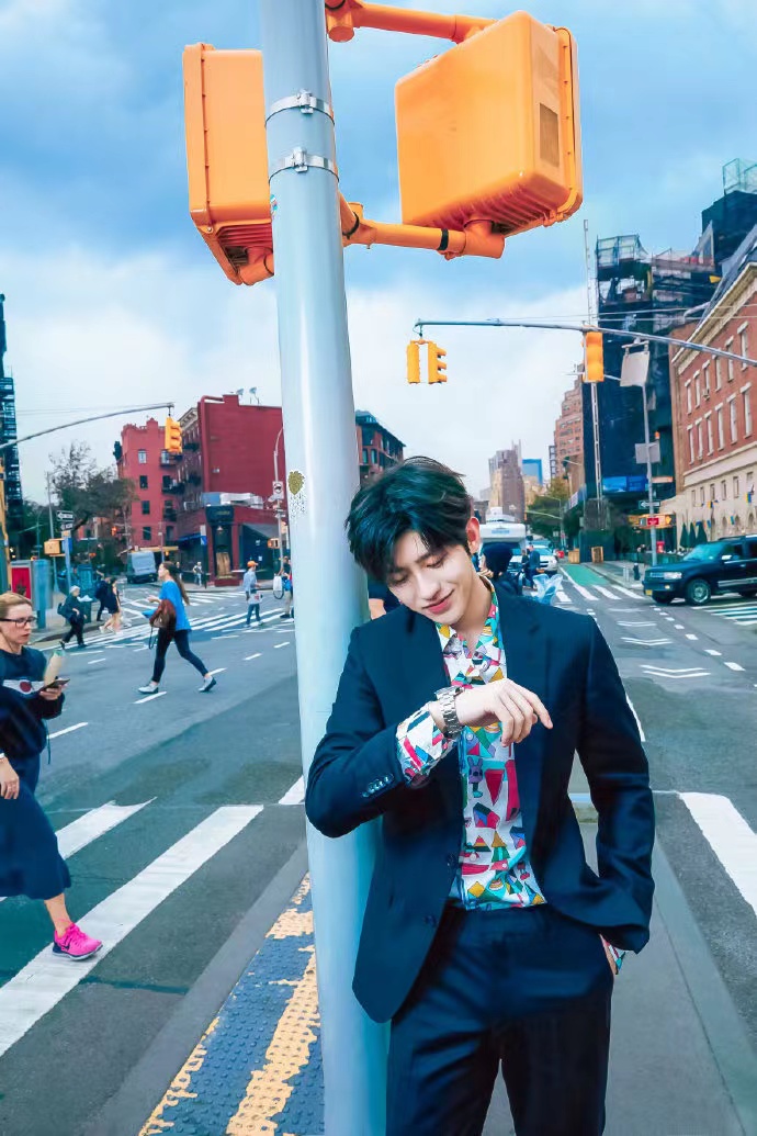 蔡徐坤|蔡徐坤，帅就一个字