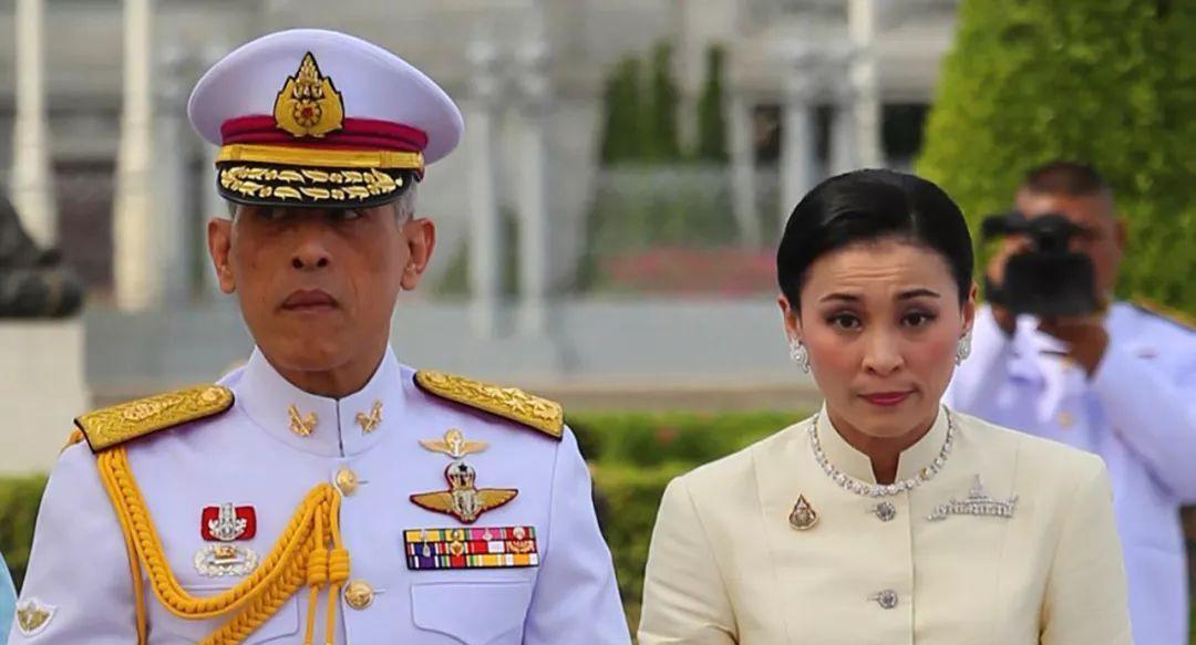 当年的明月|苏提达想当墙头草，玛哈国王的敲打随之而来，进退两难啊