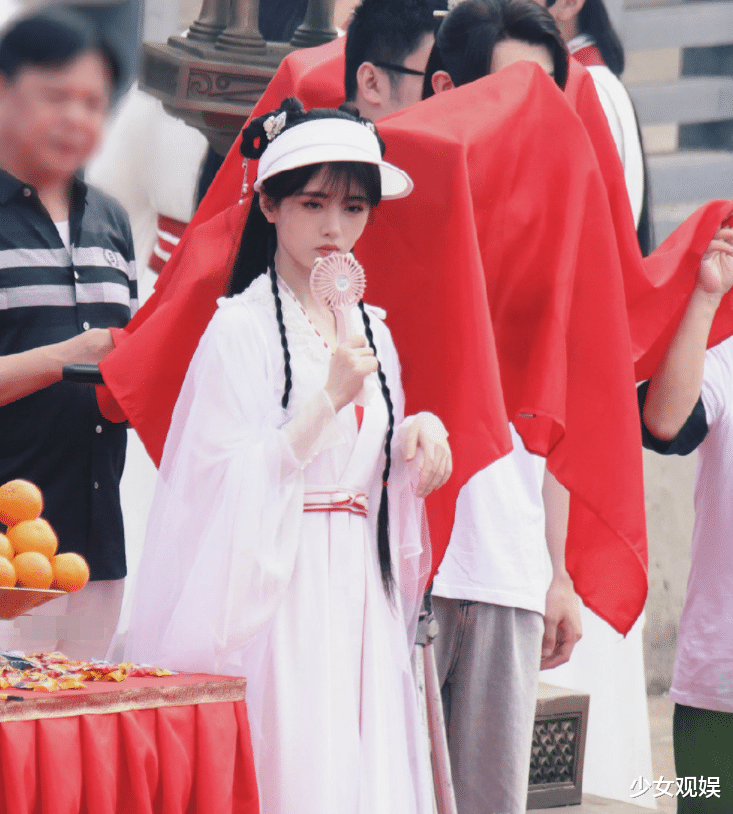 鞠婧祎|鞠婧祎的古装真不会让人失望！《花戎》开机，“魏枝”造型绝绝子