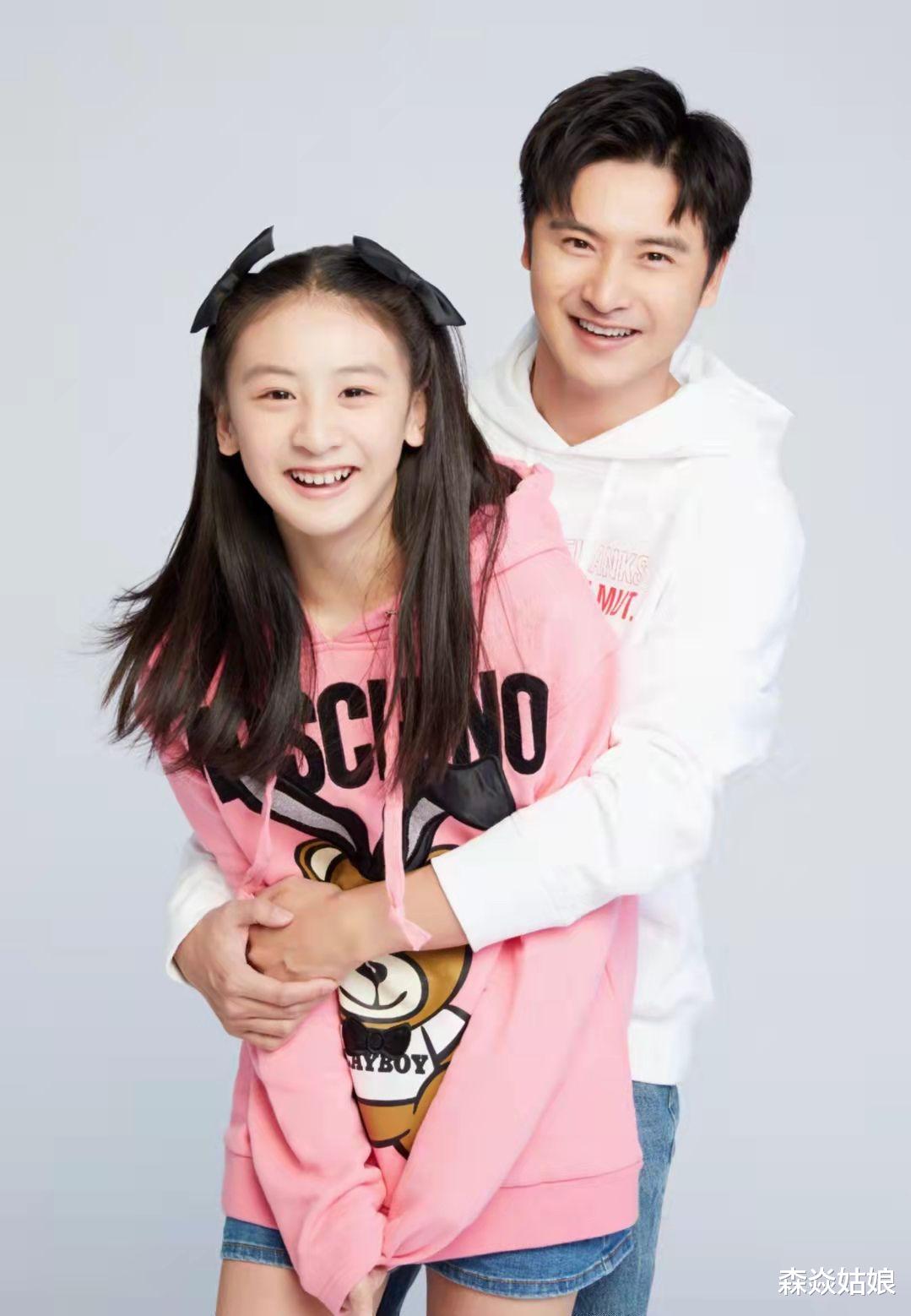 爸爸去哪儿|《爸爸去哪儿》星二代已长大，男孩越长越壮实，女孩越长越漂亮