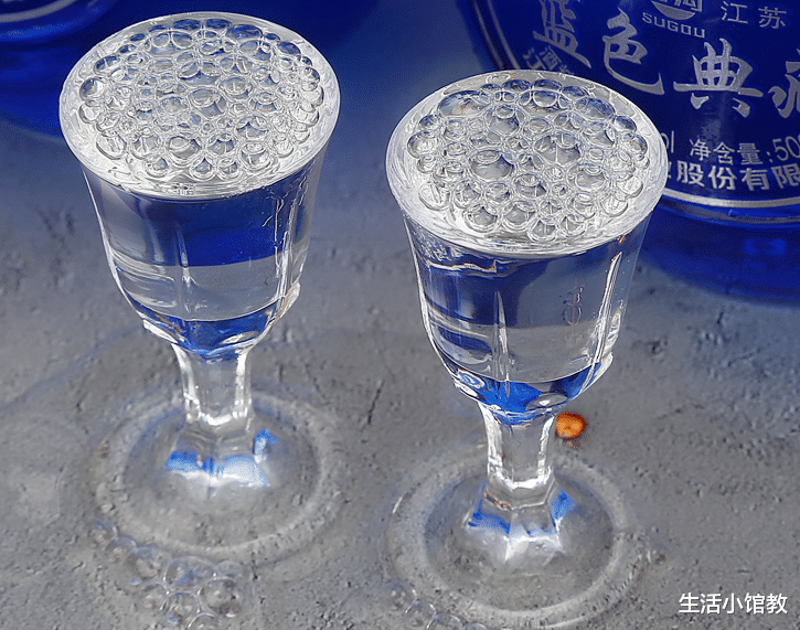 生活小馆教 家乐福这三大“憋屈酒”，100%的纯粮食酒，却卖不上高价，碰到多囤几箱，切记！