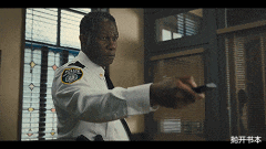 东城梦魇|凯特·温丝莱特凭《东城梦魇》获艾美奖视后，这才是人生赢家，肥温 ！