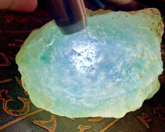 翡翠手镯|到底何为翡翠的“种”？