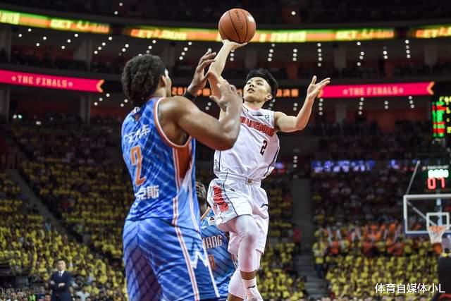 广东男篮|辽宁队和广东队的差距只有一个徐杰，可他是最不起眼的球员