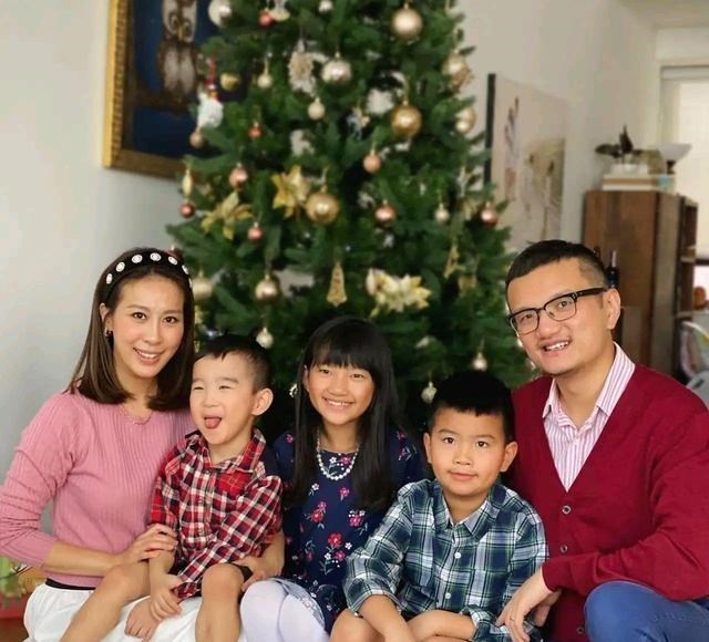 曹敏莉|前港姐冠军曹敏莉晒生活照 意外晒出千尺豪宅 在家就能野餐露营