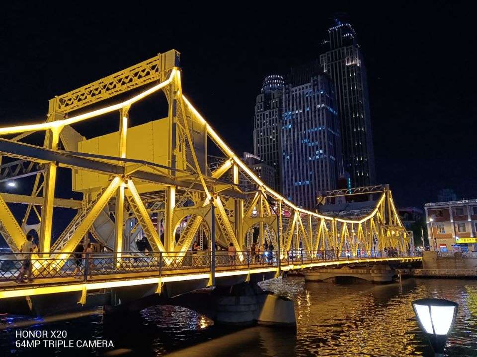 荣耀x20|千元机颜值标杆，极致边框售价1699元，荣耀X20值得买吗？