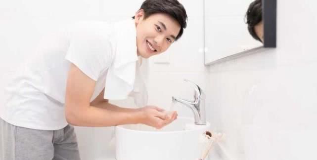 唇膏 男用去油洗面奶哪个好 清洁去油洗面奶种草