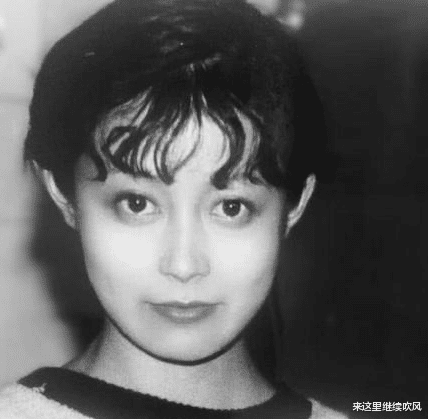 许敏|插足别人却“当三又被三”，婚后19年未育被弃，今现状令人唏嘘