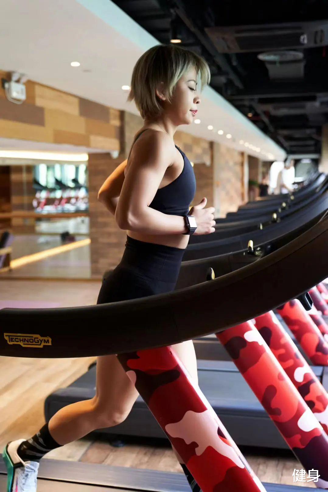 健身|小麦肤色完美身材!玩转各种户外运动她都不在话下!