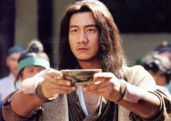 胡军|同样是《天龙八部》，把黄日华和胡军版放在一起，差别就出来了