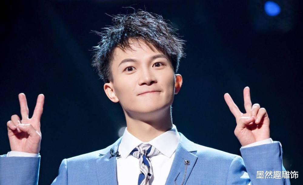 春晚|大年初一4大卫视春晚齐播放：肖战一人跨两台，网友：熬夜也看！