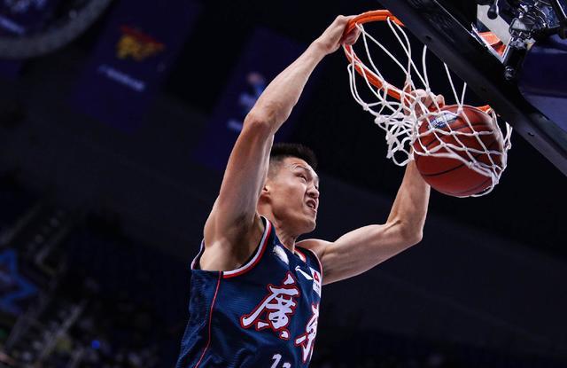 廣東男籃|力捧吳前+示好張鎮(zhèn)麟！廣東引援最大目標出爐，不是王哲林！