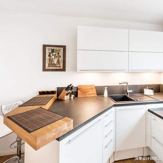 |越小厨房，装修越要出奇招，局部加宽燃气灶外挪，不怕台面不够用