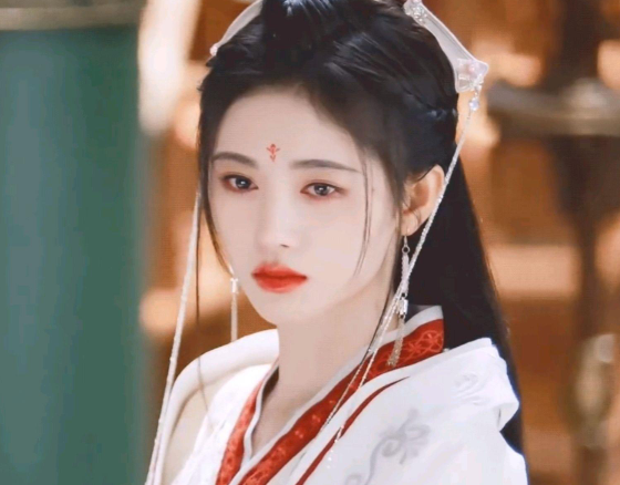 嘉南传|《花戎》疑似沿袭《嘉南传》造型,虽美但免不了被骂!