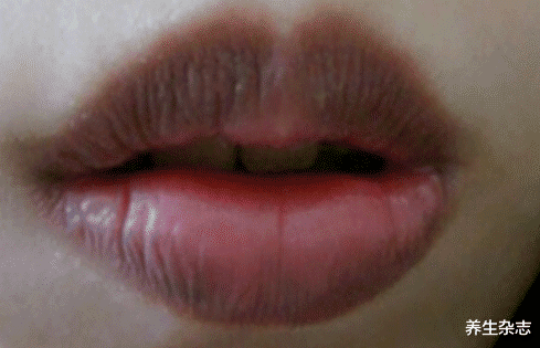 肝脏|肝内有癌，嘴巴先知！医生：不论男女，嘴巴若出现3种异常，趁早就医
