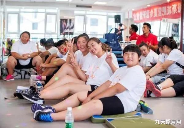 九天揽月月|20岁的女大不生减肥营中猝死,减肥机构欲5万私了,这能行吗?