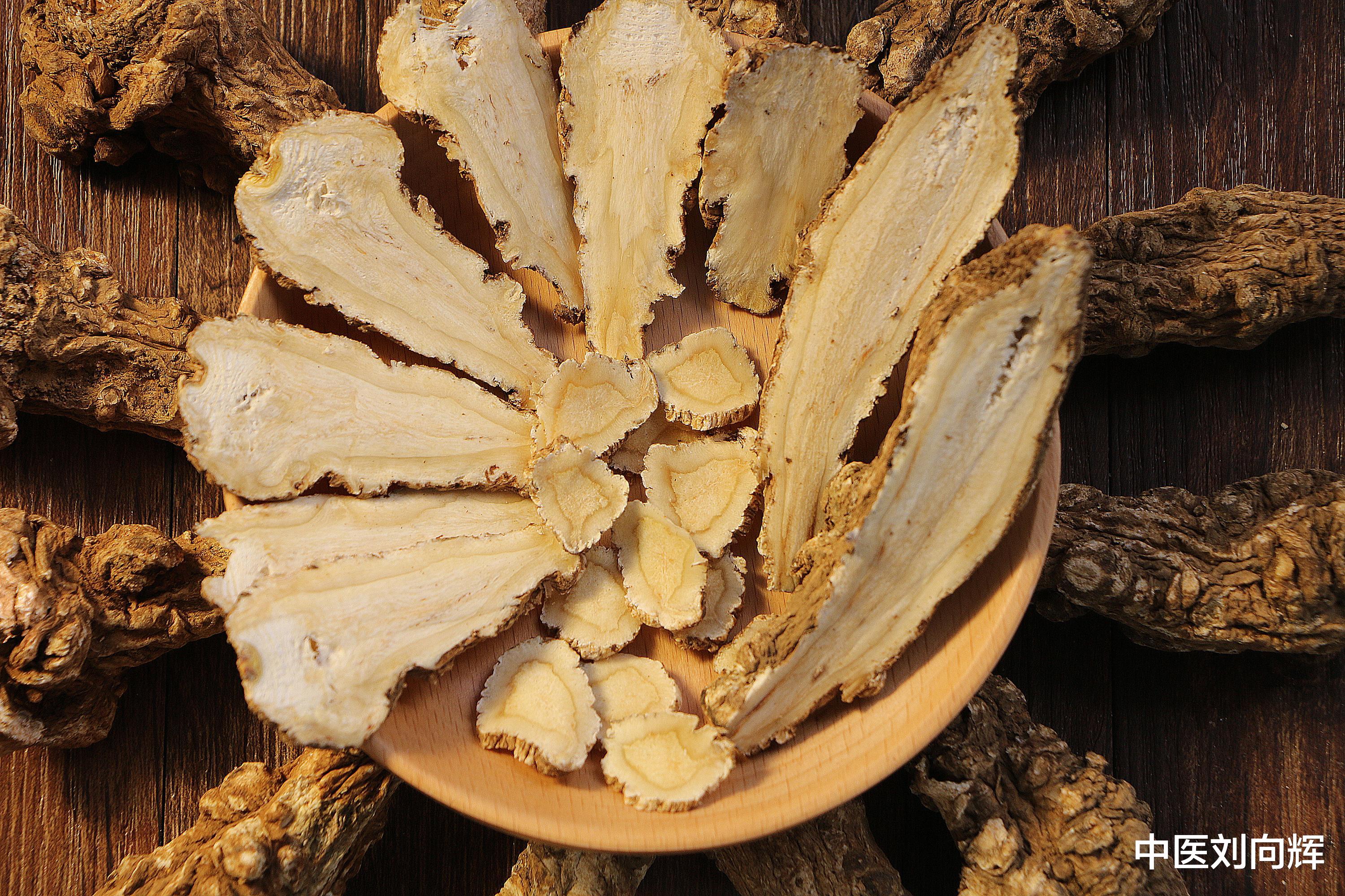 |四肢麻木怎么办？五味药，补脾、益气、滋阴、补血，远离麻木