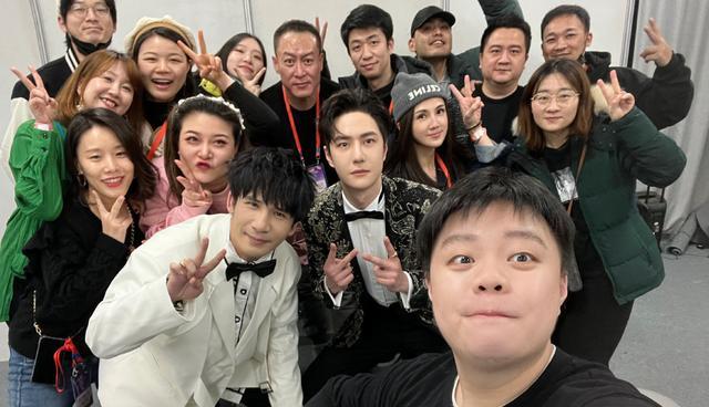 王一博|挂上王一博的名字，自然不缺热度，为了关注度都在学着溜粉