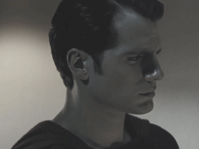 猎魔人|从胖小子逆袭成肌肉猛男,37岁的他凭新剧爆红外网:太美貌了!