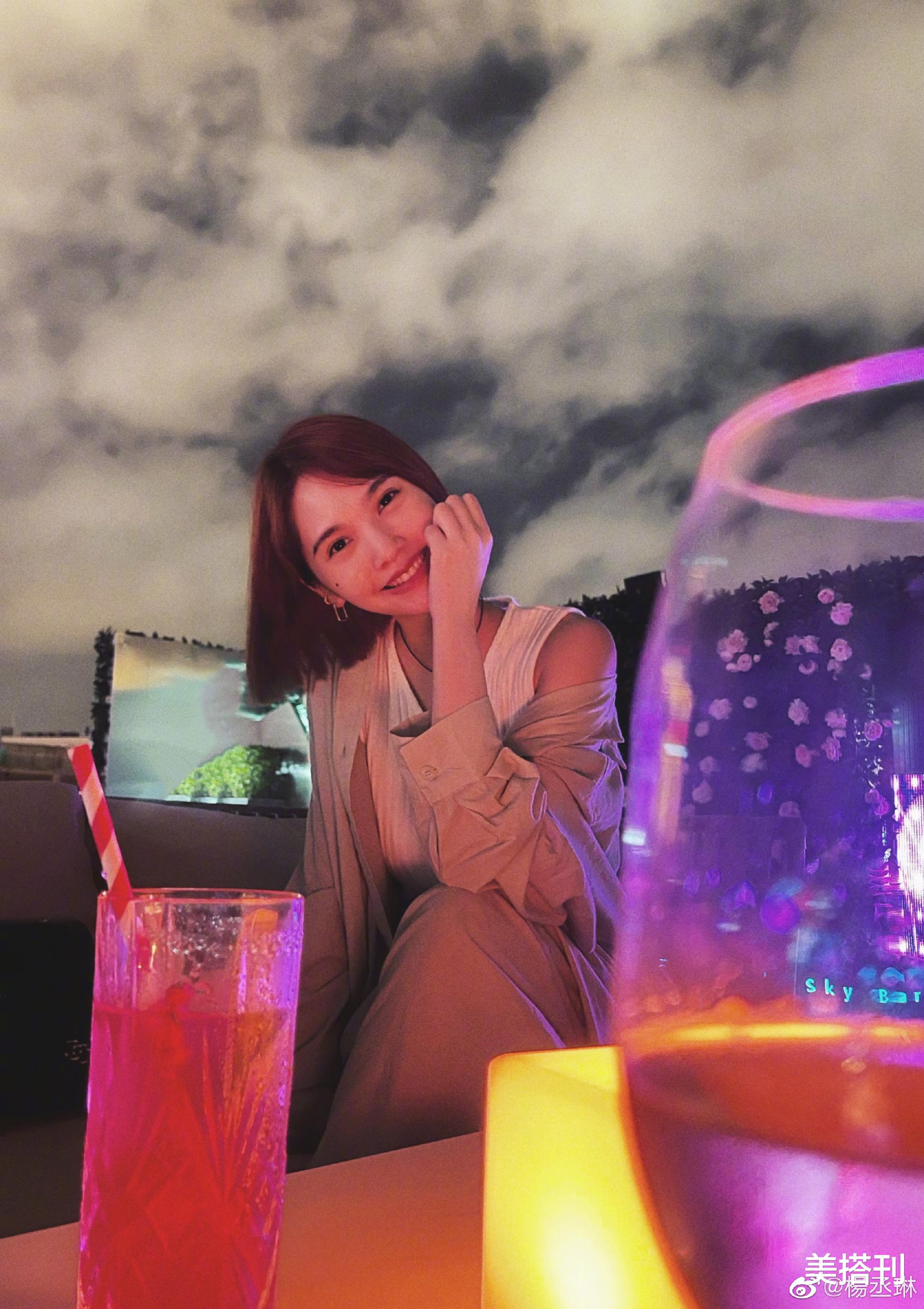 美搭刊|杨丞琳陈妍希蔡卓妍美女同框，比状态三人不相上下，少女感真好呀