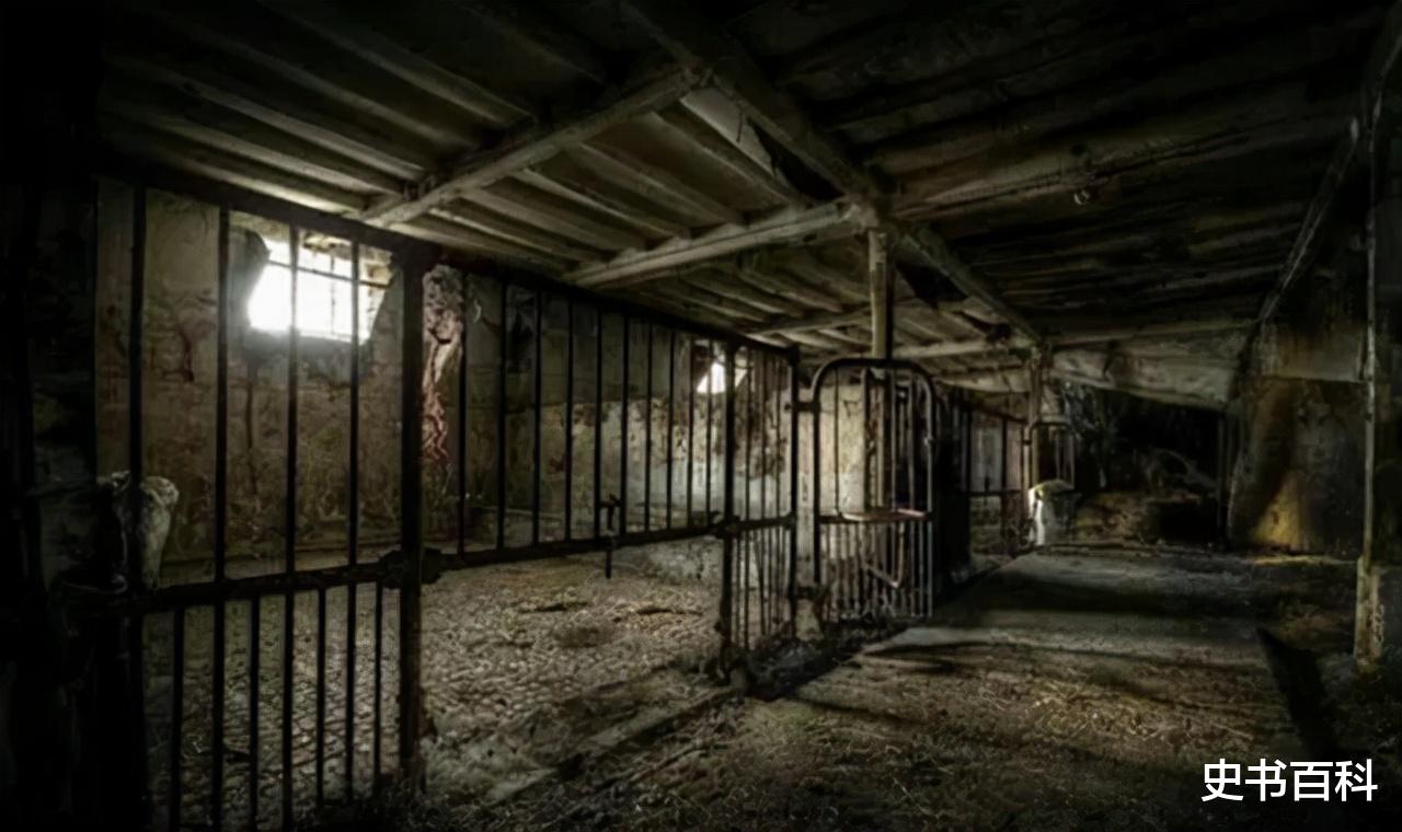 斛珠夫人|一代美神杨丽坤精神失常，28岁未婚，因药物关系一度胖到180斤