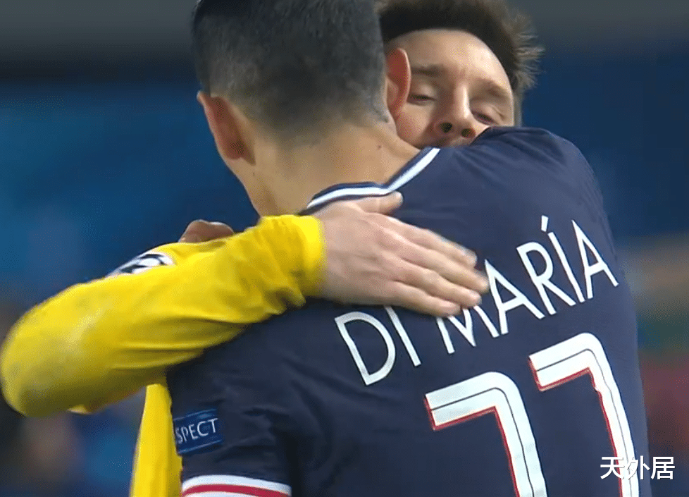 梅西|巴薩2-5悲慘出局！細思極恐一幕：巴黎集體安慰梅西，1人抱緊他