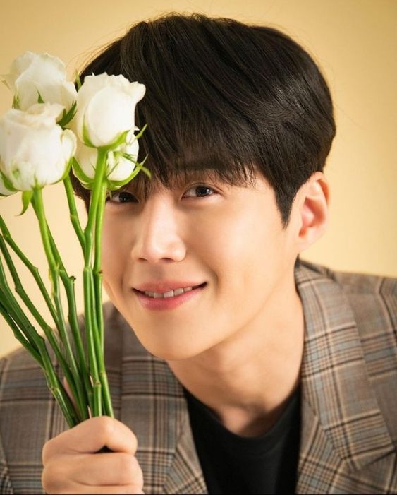 金宣虎|金宣虎暖男人设崩塌，5点了解他的演艺经历，前女友风波后续懒人包一次看！