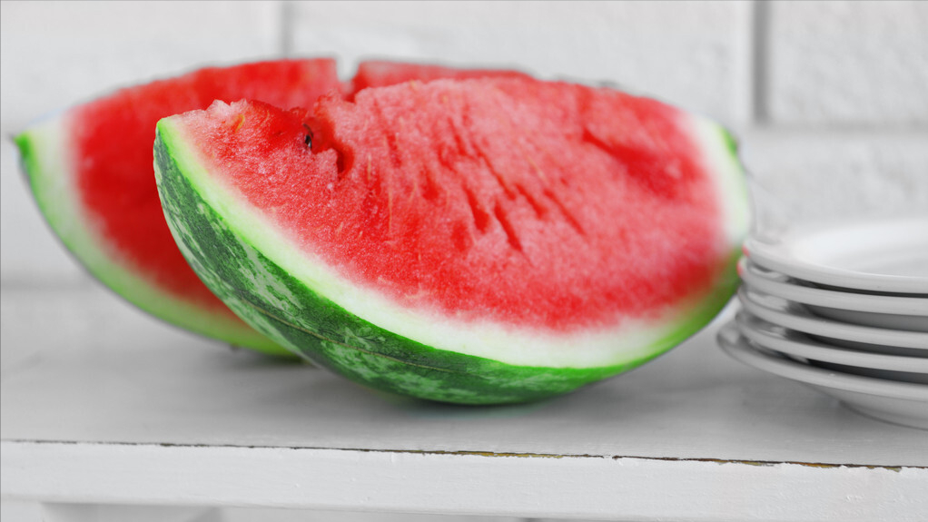 祥光堂|给爱吃西瓜的朋友提个醒：西瓜虽好吃，但3类人要少吃或不吃