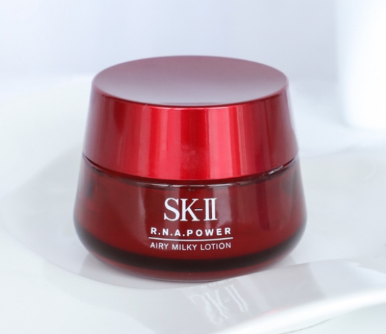 苦瓜 女人不论多少岁,护肤品买对不买贵,这五款平价护肤品实用又抗老