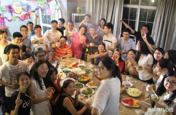 俏妈育儿心经|大学毕业后，“二本生”发现，有些竞争，可能在高考时就结束了