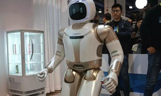 |活体机器人成真，5天就能繁衍出下一代，切割成两半也无法被消灭