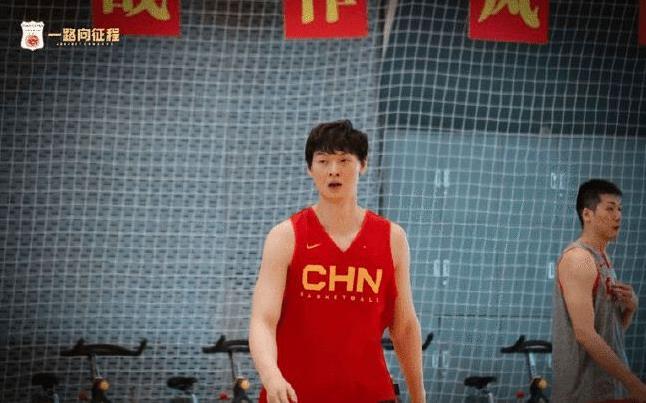 郭艾伦|破案了，阿联、郭艾伦、大王为何暂别国家队？杜锋下得一手好棋