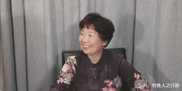 宇多田光|许妈一身素衣当志愿者，杜母一袭红衣游北京，真爱与伪善自然呈现