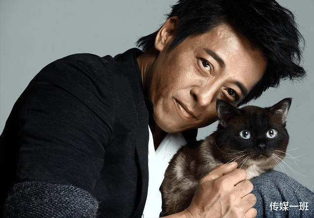 宋祖儿|5位“糊透”的港星:黎明跑商演,吕颂贤直播卖货,王杰太可惜