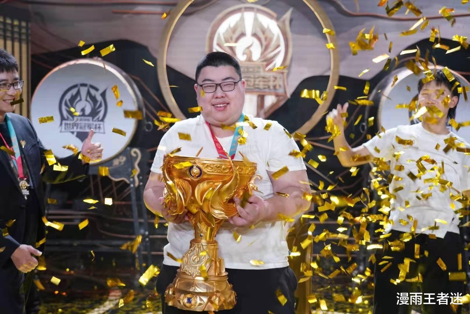 FMVP|狼队惨败estar证明一点：飞牛虽是FMVP，但真正核心一直都是小胖