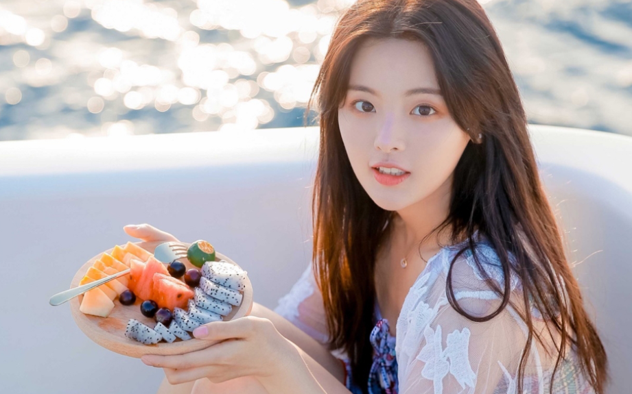 易烊千玺|原来，杨超越和炒团的成功，给内娱找到了一条偶像产业可走的路