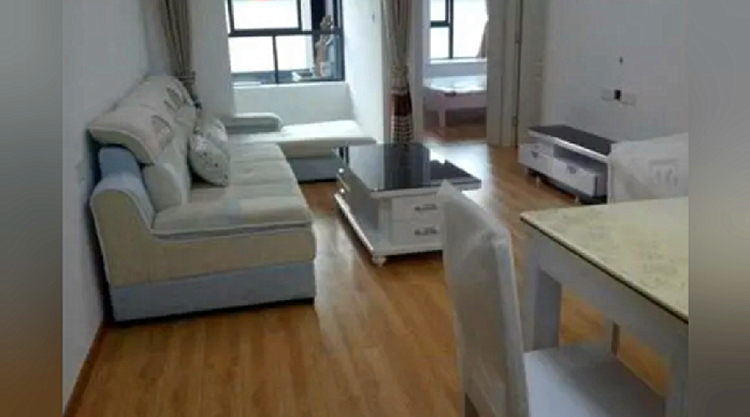 房产中介 “把我绑床上，你想干啥就干啥！”女子带男友与丈夫一起合住，玩刺激游戏时被男友勒死