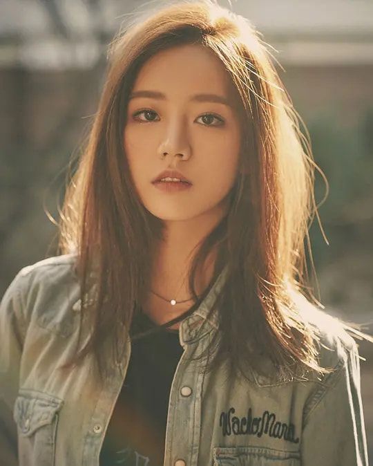 李惠利|她曾在零下20度穿露脐装表演，凭借“撒娇”被认可，如今已是一线