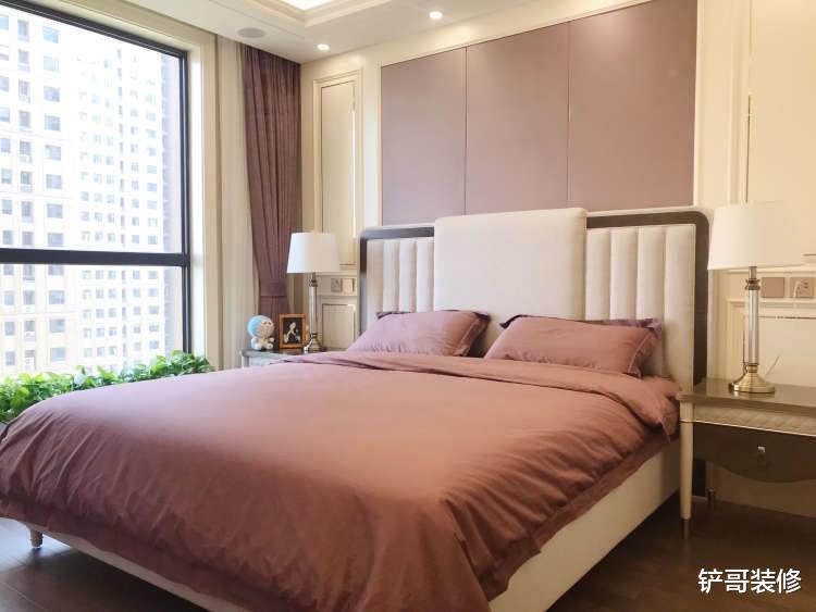 混搭风成就经典，展现出不同的魅力和风情，非常适合年轻人