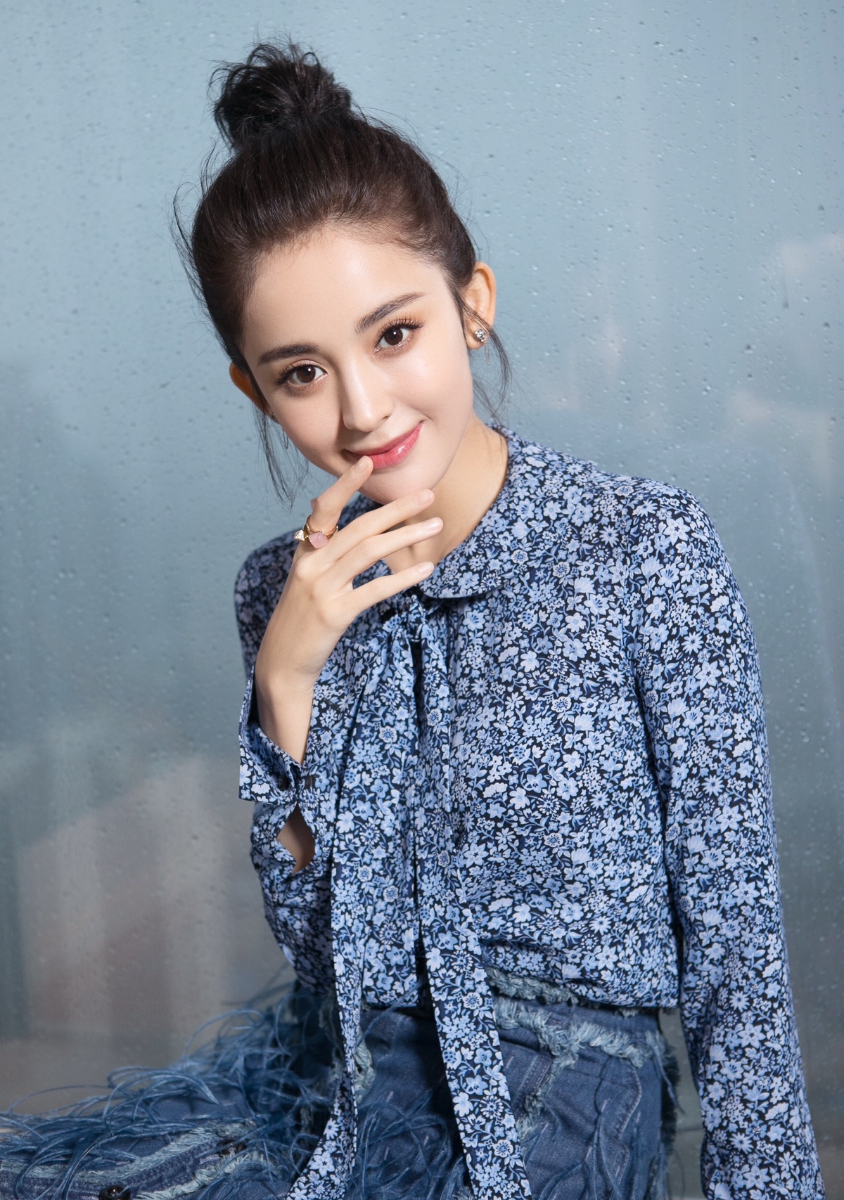 林心如|女星自曝拍戏被袭胸，开拍前胸前塞满卫生纸，收工后情绪崩溃痛哭